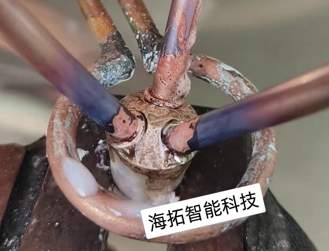取代火焰焊接銅管的高頻焊機，可以配合自動化設備實現