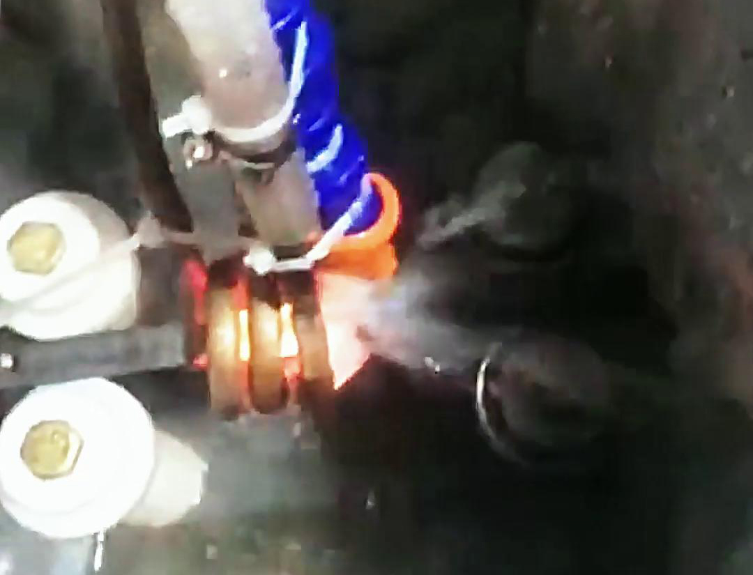 導軌萝莉社在线免费观看淬火具有加熱速度快、生產效率高、淬火質量穩